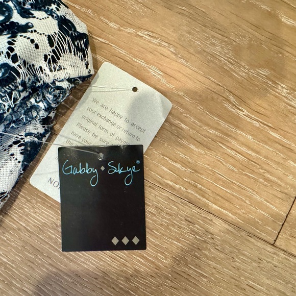 Gabby Skye Fit and Flare Dress Size 10 Pearl and Navy - Picture 9 of 11